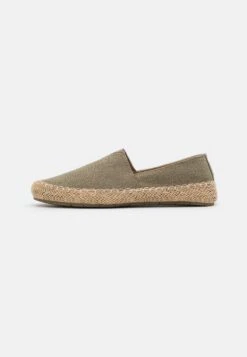 Pier One Espadrilles - Brown