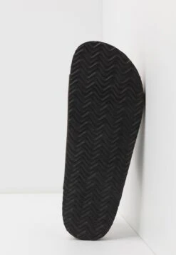 Pier One Unisex - Pantoffels - Brown -Herenkleding 23e143c048ee4fd8b5e22a3556ccfbfb