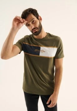 Pier One T-Shirt Print - Olive -Herenkleding 278a926a56ad48acac192ff4bf9a75a3