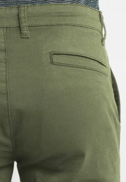 Pier One Chino - Dark Green -Herenkleding 2c7f94b4933945ce953fdf69487b75eb