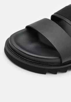 YOURTURN Unisex - Sandalen - Black -Herenkleding 3072e5cab4ef4153b3cfbe3a9d4f4078