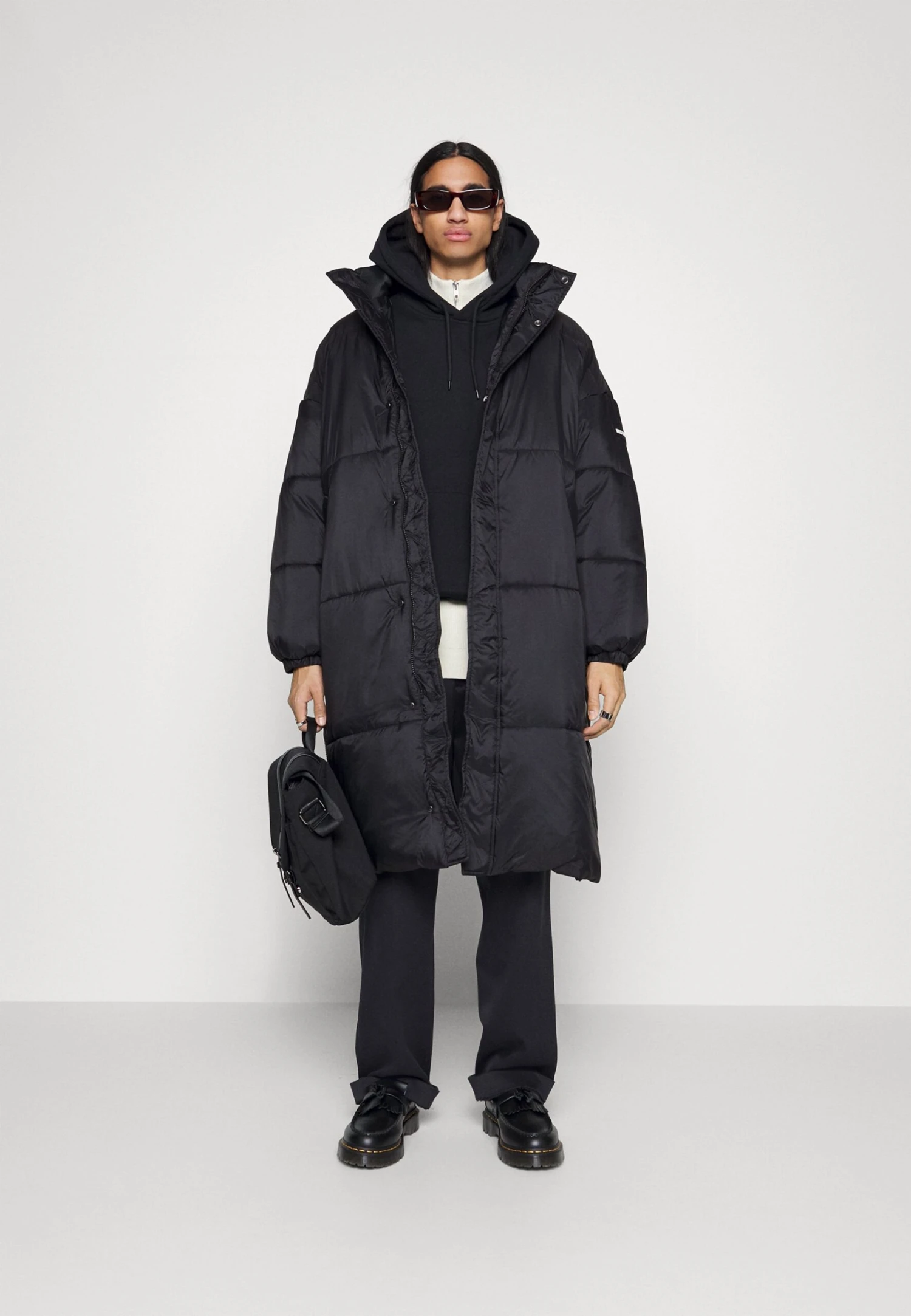 Zali Puffer Coat Unisex - Winterjas - Black 2 Zali Puffer Coat Unisex - Winterjas - Black - Afbeelding 2