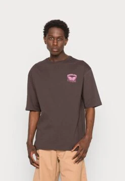 YOURTURN Nostalgia Future Tee Unisex - T-Shirt Print - Brown -Herenkleding 36f7e96f8ea14564abd417ba45e7ff27