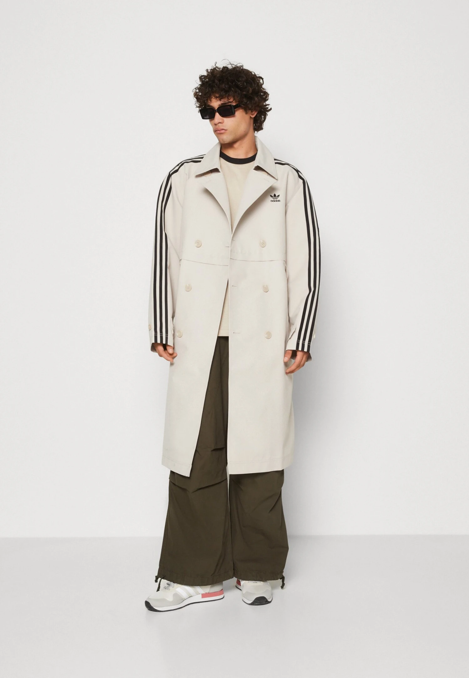 Adidas Originals 3 Stripe Coat Unisex - Trenchcoat - Beige 2 Adidas Originals 3 Stripe Coat Unisex - Trenchcoat - Beige - Afbeelding 2