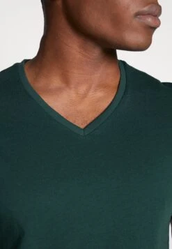 Pier One 3 Pack- T-Shirt Basic - Black, Grey, Green -Herenkleding 75d8e7abd9c649fe8ff382e42bf08591