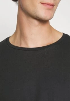 Pier One 2 Pack - Longsleeve - Black/Khaki -Herenkleding 9738d7a40e2d43ecbbab45cbd3bc692f