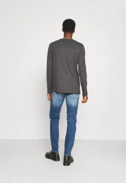 Pier One 2 Pack - Longsleeve - Dark Grey/Black -Herenkleding a601e52fa7974b079f93b858d4b782ec