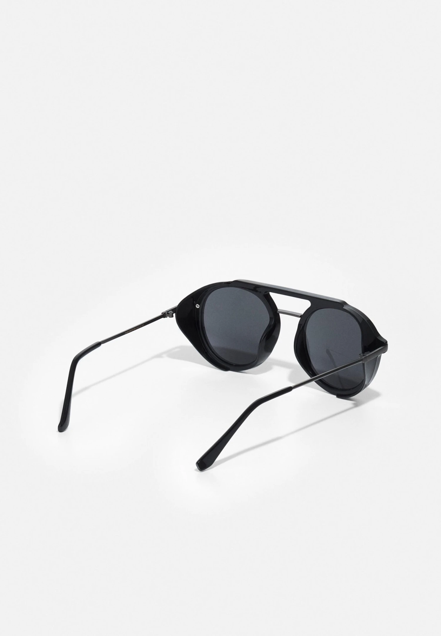 URBAN CLASSICS Sunglasses Java Unisex - Zonnebril - Black/Gunmetal 2 URBAN CLASSICS Sunglasses Java Unisex - Zonnebril - Black/Gunmetal - Afbeelding 2