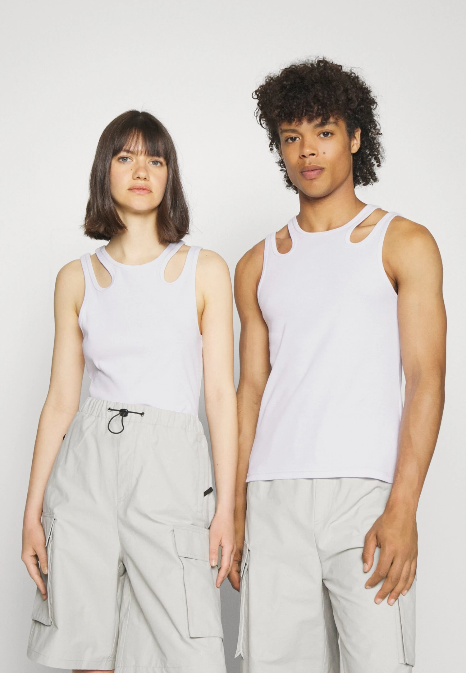 YOURTURN Unisex - Top - White 1 YOURTURN Unisex - Top - White