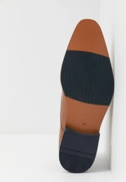 Pier One Leather - Instappers - Cognac -Herenkleding b33620ba8ab547529ee32df8e71ecc15