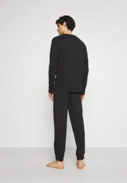 Pier One Pyjama - Black -Herenkleding b9b8fb88b64649ea840444d93817e424