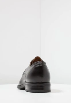 Pier One Leather - Veterschoenen - Black -Herenkleding c2d680b2a8c54540a2822fc3256389d3