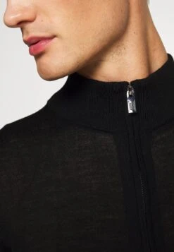 Emporio Armani Cardigan - Vest - Nero -Herenkleding d5612eba4c3f4a99b6b7e862d14b206b