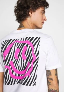 YOURTURN T-Shirt Print - White -Herenkleding de44298ade9445279e0e49675306d6c1