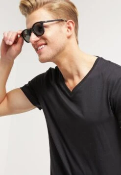 Pier One 2 Pack - T-Shirt Basic - White/Black -Herenkleding e073533816284d398e474fb2d3238a21